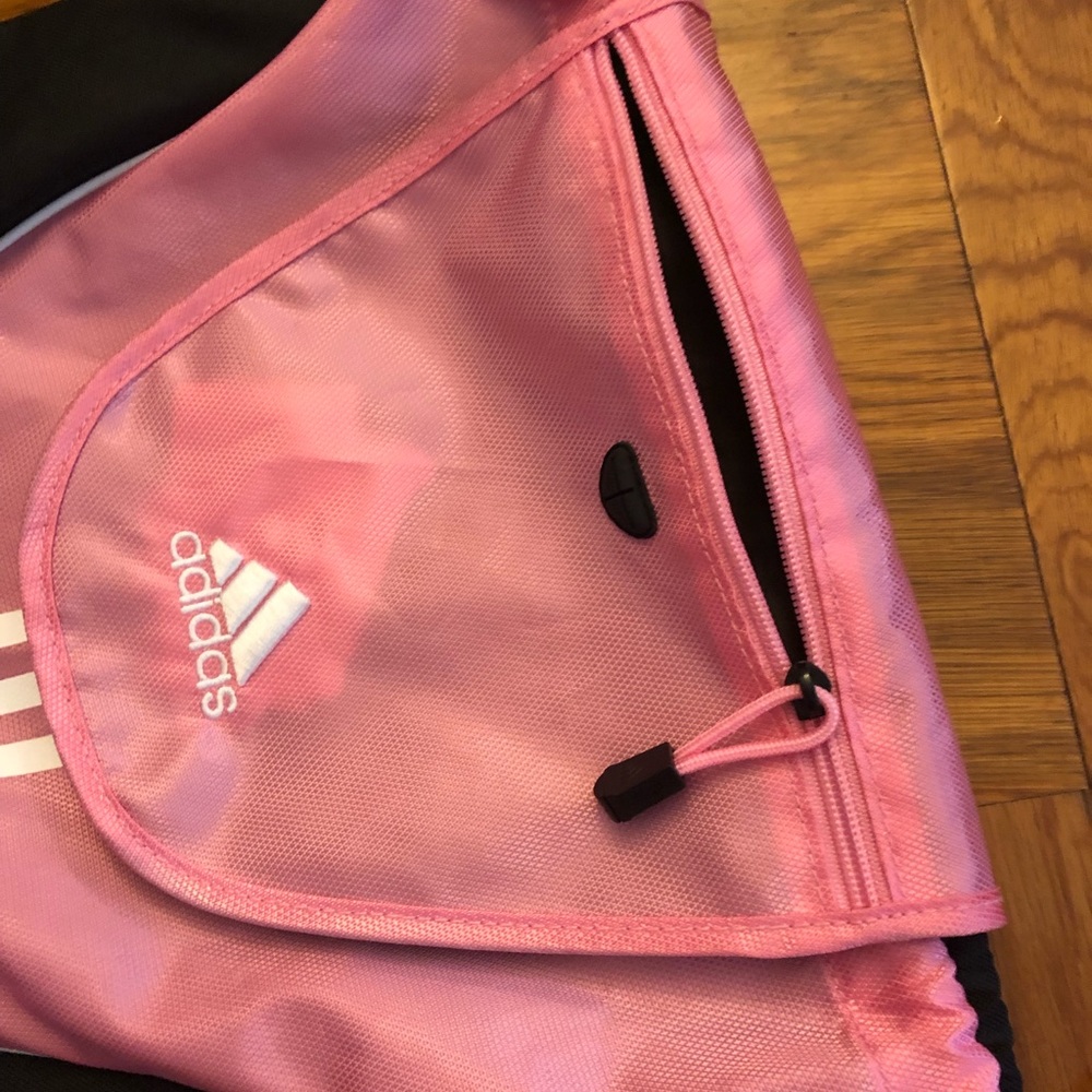 Adidas Drawstring bag - Picture 4 of 5